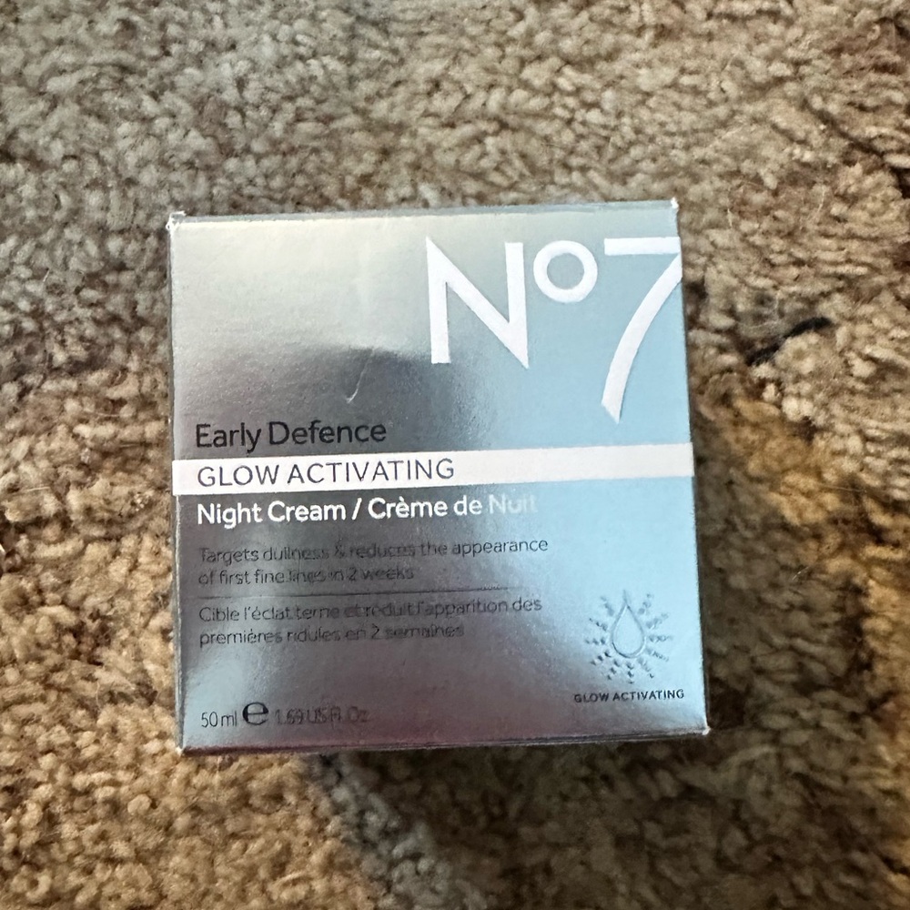 No 7 Early Defense Glow Activating Night Cream